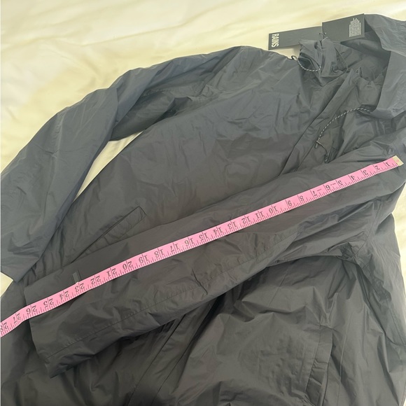 With Tags MENS RAINS Padded Nylon Coat NAVY LARGE - Picture 11 of 13